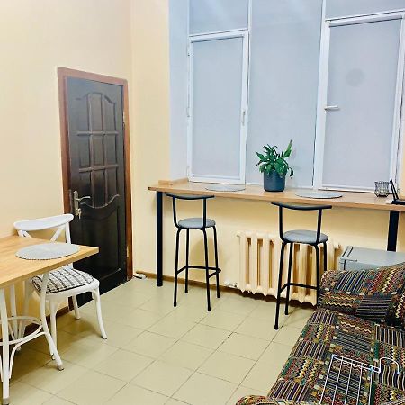 Like Home Rooms Алма Ата Екстериор снимка