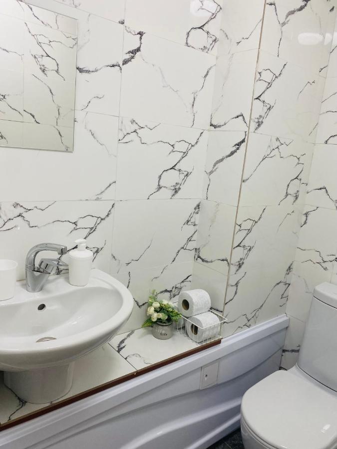 Like Home Rooms Алма Ата Екстериор снимка
